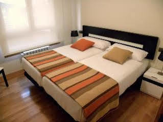 Apartamentos Albatros Llanes Luaran gambar